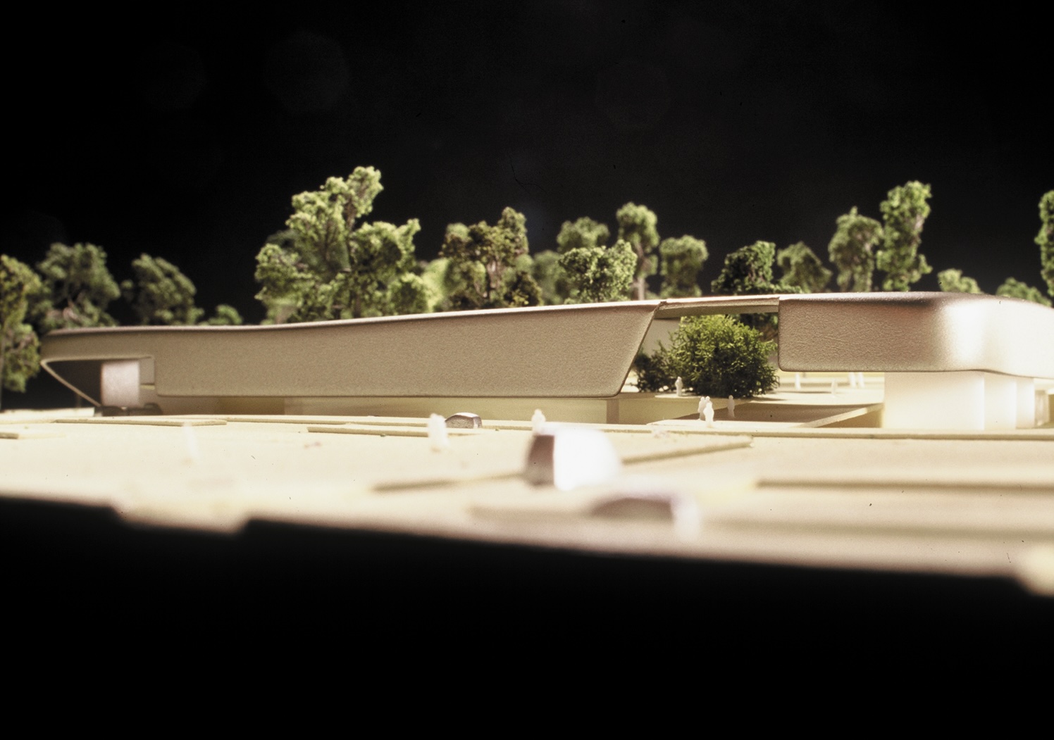 KFZ_Halle Modell_Seitenansicht 3